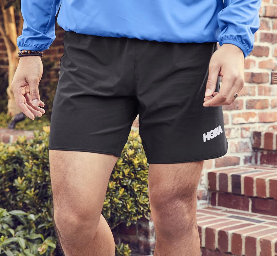 Hoka One One Mens Shorts - Performance - Black - LFYJ37615
